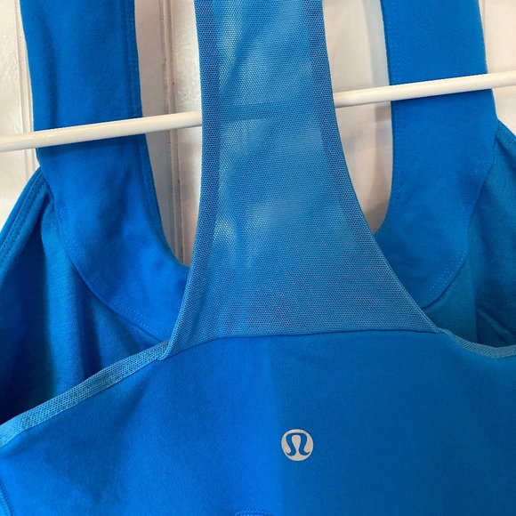 Lululemon Athletica Blue Scoop Neck T-Back Tank Top Size 6 - Picture 3 of 5